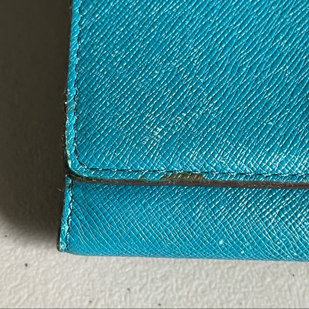 Michael Kors Tri-Fold Wallet Blue - Picture 3 of 16